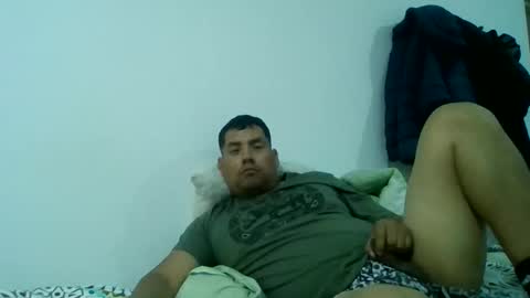 angeldavid90 online show from 11/17/25, 10:04