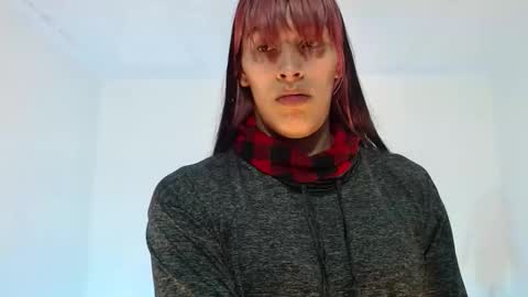 Snapshot of angele_johnson chatting on 10/15/25, 07:47 angele online show from 10/15/25, 07:47