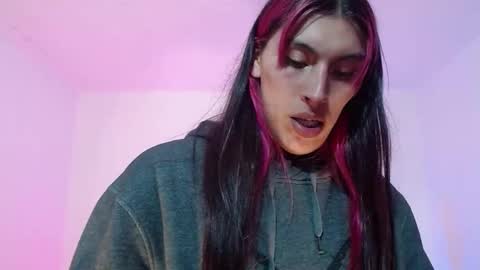 Snapshot of angele_johnson chatting on 11/02/25, 02:03 angele online show from 11/02/25, 02:03