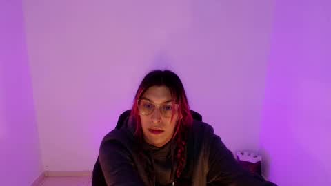 angele online show from 02/05/26, 08:35