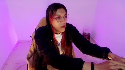 angele online show from 03/11/26, 11:44