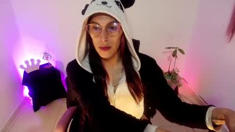 angele online show from 07/17/26, 06:46