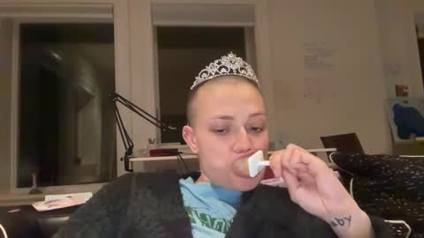 Snapshot of angeleleven11 chatting on 01/19/25, 03:50 angeleleven11 online show from 01/19/25, 03:50