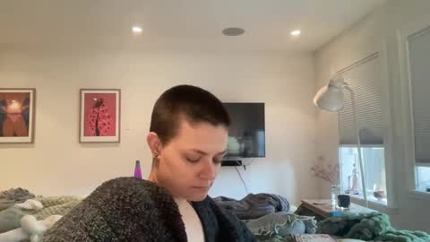 Snapshot of angeleleven11 chatting on 02/18/25, 08:36 angeleleven11 online show from 02/18/25, 08:36