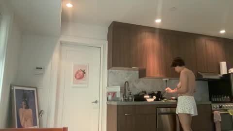 Snapshot of angeleleven11 chatting on 09/11/25, 05:02 angeleleven11 online show from 09/11/25, 05:02