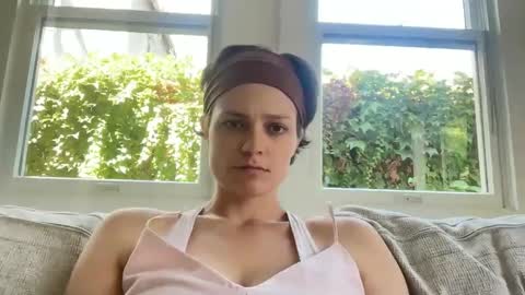 Snapshot of angeleleven11 chatting on 09/26/25, 08:35 angeleleven11 online show from 09/26/25, 08:35