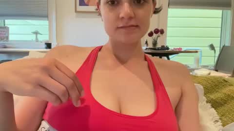 Snapshot of angeleleven11 chatting on 10/05/25, 09:34 angeleleven11 online show from 10/05/25, 09:34