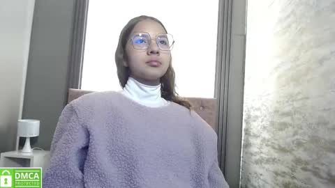 Snapshot of angeles_azul chatting on 10/23/25, 01:32 angel online show from 10/23/25, 01:32