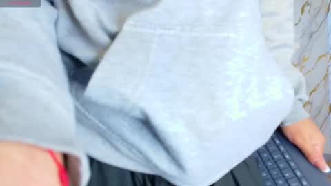 angel online show from 02/18/26, 12:34