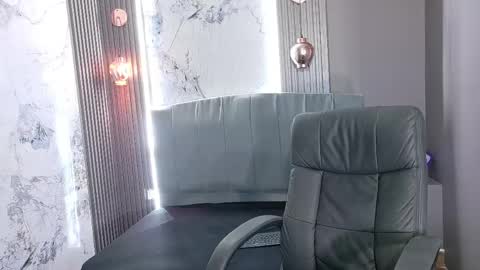 Snapshot of angeles_azul chatting on 05/05/26, 04:04 angel online show from 05/05/26, 04:04