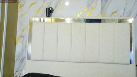 Snapshot of angeles_azul chatting on 05/12/26, 01:30 angel online show from 05/12/26, 01:30