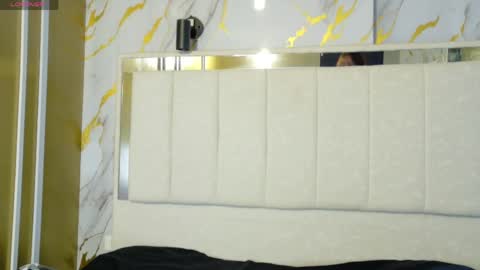 Snapshot of angeles_azul chatting on 05/13/26, 03:20 angel online show from 05/13/26, 03:20