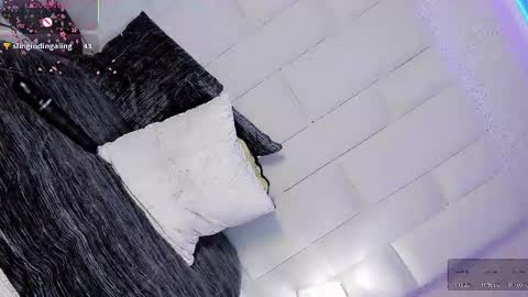 angeles_bust online show from 10/31/25, 08:54