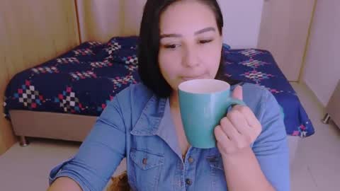 Snapshot of angeleslinda chatting on 12/07/24, 10:06 anastasia online show from 12/07/24, 10:06