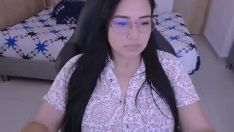 Snapshot of angeleslinda chatting on 01/18/25, 07:37 anastasia online show from 01/18/25, 07:37