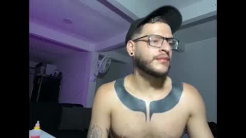 Snapshot of angelfrancooo chatting on 10/20/25, 01:39 angelfrancooo online show from 10/20/25, 01:39