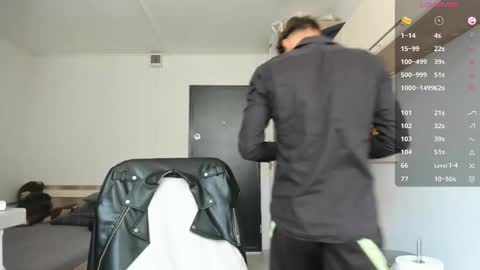 Frankie  online show from 09/23/25, 06:05