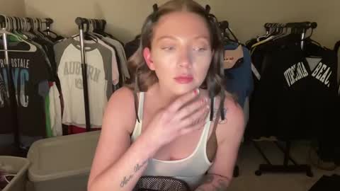 Snapshot of angelgrl444 chatting on 01/08/25, 01:32 Princess Peach online show from 01/08/25, 01:32