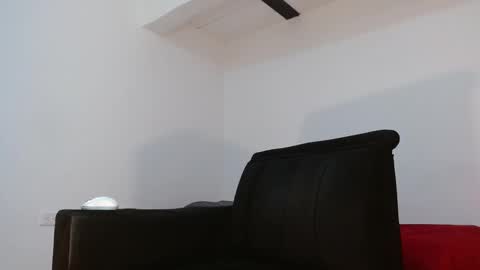 Snapshot of angelhil chatting on 10/26/25, 01:55 Angel of littlebandido online show from 10/26/25, 01:55