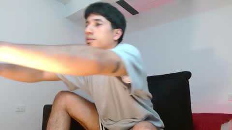 Snapshot of angelhil chatting on 11/15/25, 02:42 Angel of littlebandido online show from 11/15/25, 02:42