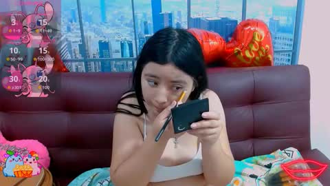 Snapshot of angelhotlatina18 chatting on 02/17/26, 11:40 angel online show from 02/17/26, 11:40