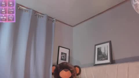 Snapshot of angeli_sexi chatting on 12/23/25, 01:14 Carolina online show from 12/23/25, 01:14