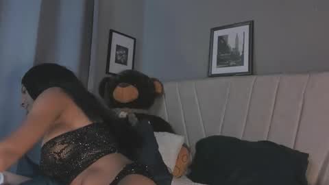 Snapshot of angeli_sexi chatting on 01/11/26, 11:43 Carolina online show from 01/11/26, 11:43
