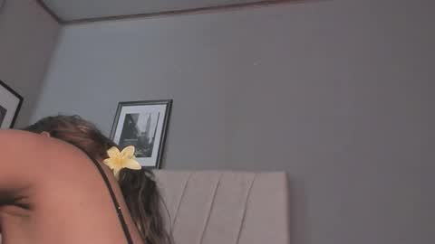 Snapshot of angeli_sexi chatting on 02/04/26, 12:27 Carolina online show from 02/04/26, 12:27