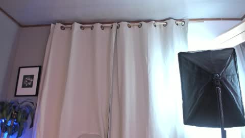 Snapshot of angeli_sexi chatting on 02/14/26, 12:40 Carolina online show from 02/14/26, 12:40