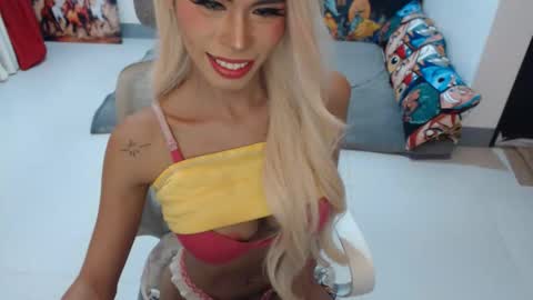 DIVINE ANGEL online show from 12/14/25, 11:42