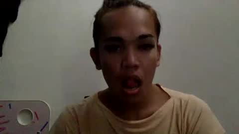 Snapshot of angelic_slutxx chatting on 12/30/24, 04:09 Yhanna online show from 12/30/24, 04:09