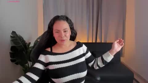 Snapshot of angelica_cross chatting on 03/03/26, 08:04 Angelica Cross online show from 03/03/26, 08:04