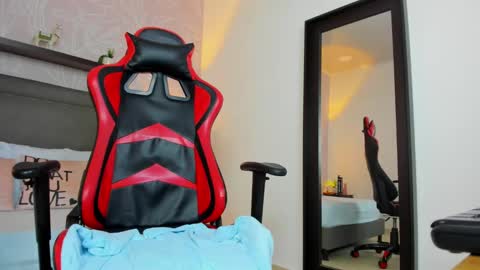 A N G E L I C A online show from 01/28/25, 03:14