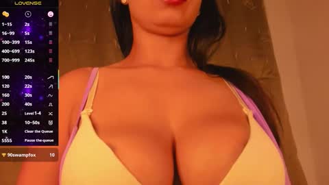 Snapshot of angelica_hot19 chatting on 12/18/25, 02:06 angelica_hot19 online show from 12/18/25, 02:06