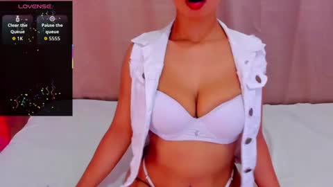 Snapshot of angelica_hot19 chatting on 06/12/26, 03:00 angelica_hot19 online show from 06/12/26, 03:00