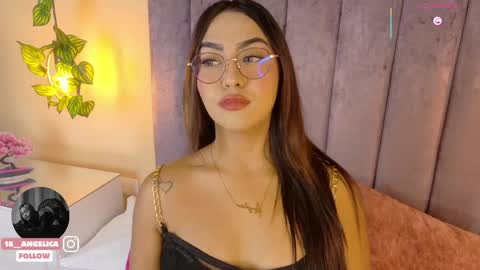 angelicaa_garcia online show from 04/10/26, 12:21