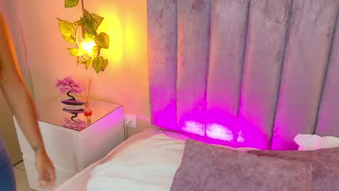 angelicaa_garcia online show from 05/08/26, 11:59
