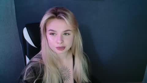 Snapshot of angelicablanch chatting on 09/10/25, 08:53 angelicablanch online show from 09/10/25, 08:53