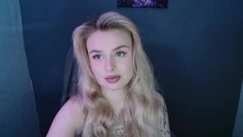 Snapshot of angelicablanch chatting on 09/19/25, 09:48 angelicablanch online show from 09/19/25, 09:48