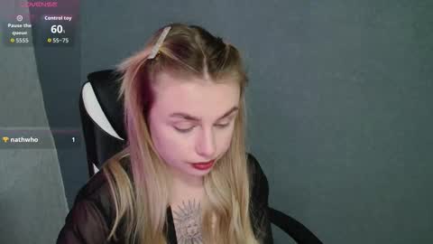 Snapshot of angelicablanch chatting on 10/11/25, 10:52 angelicablanch online show from 10/11/25, 10:52