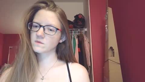 AngelicAngel online show from 04/16/26, 05:52