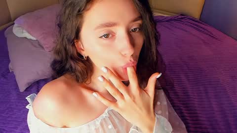 Snapshot of angelicapretybb chatting on 12/09/24, 01:45 Angelica online show from 12/09/24, 01:45