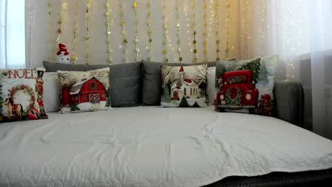 Snapshot of angelicarai chatting on 12/24/24, 06:22 Angelica Rai online show from 12/24/24, 06:22