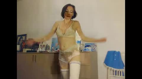 Snapshot of angelicfenix chatting on 03/27/26, 05:01 angelicfenix online show from 03/27/26, 05:01