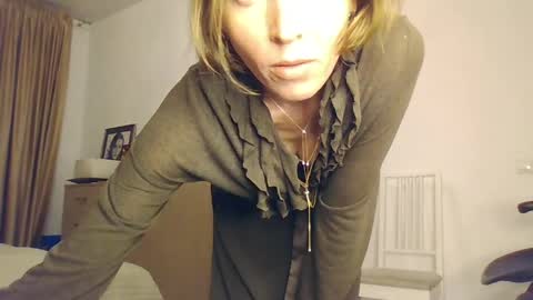 Snapshot of angelicfenix chatting on 04/03/26, 06:50 angelicfenix online show from 04/03/26, 06:50