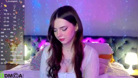 Snapshot of angelika_cute_ chatting on 10/22/25, 12:00 Angelika online show from 10/22/25, 12:00