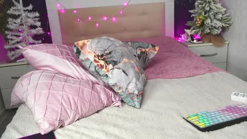 Snapshot of angelika_rouge chatting on 01/23/25, 03:43 Angelika Rouge online show from 01/23/25, 03:43