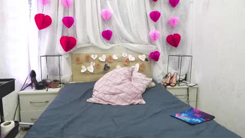 Snapshot of angelika_rouge chatting on 02/21/26, 05:36 Angelika Rouge online show from 02/21/26, 05:36