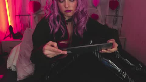 Snapshot of angelika_rouge chatting on 02/27/26, 04:18 Angelika Rouge online show from 02/27/26, 04:18