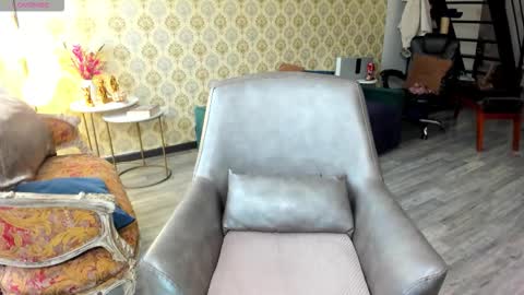 angelina_class_7 online show from 02/18/26, 02:24